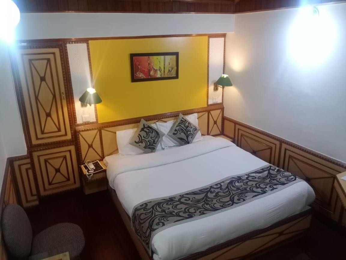 Hotel Sangeet ชิมลา ภายนอก รูปภาพ